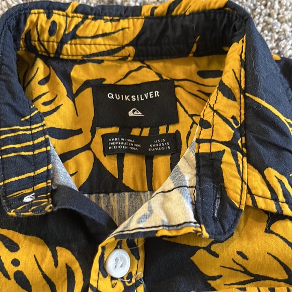 Quiksilver boys button down shirt size 5T / 5 in navy and gold - Picture 2 of 7